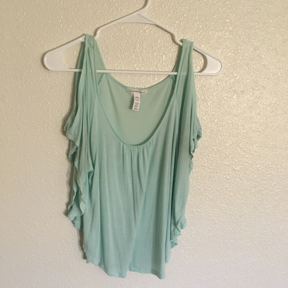 Open shoulder T-shirt